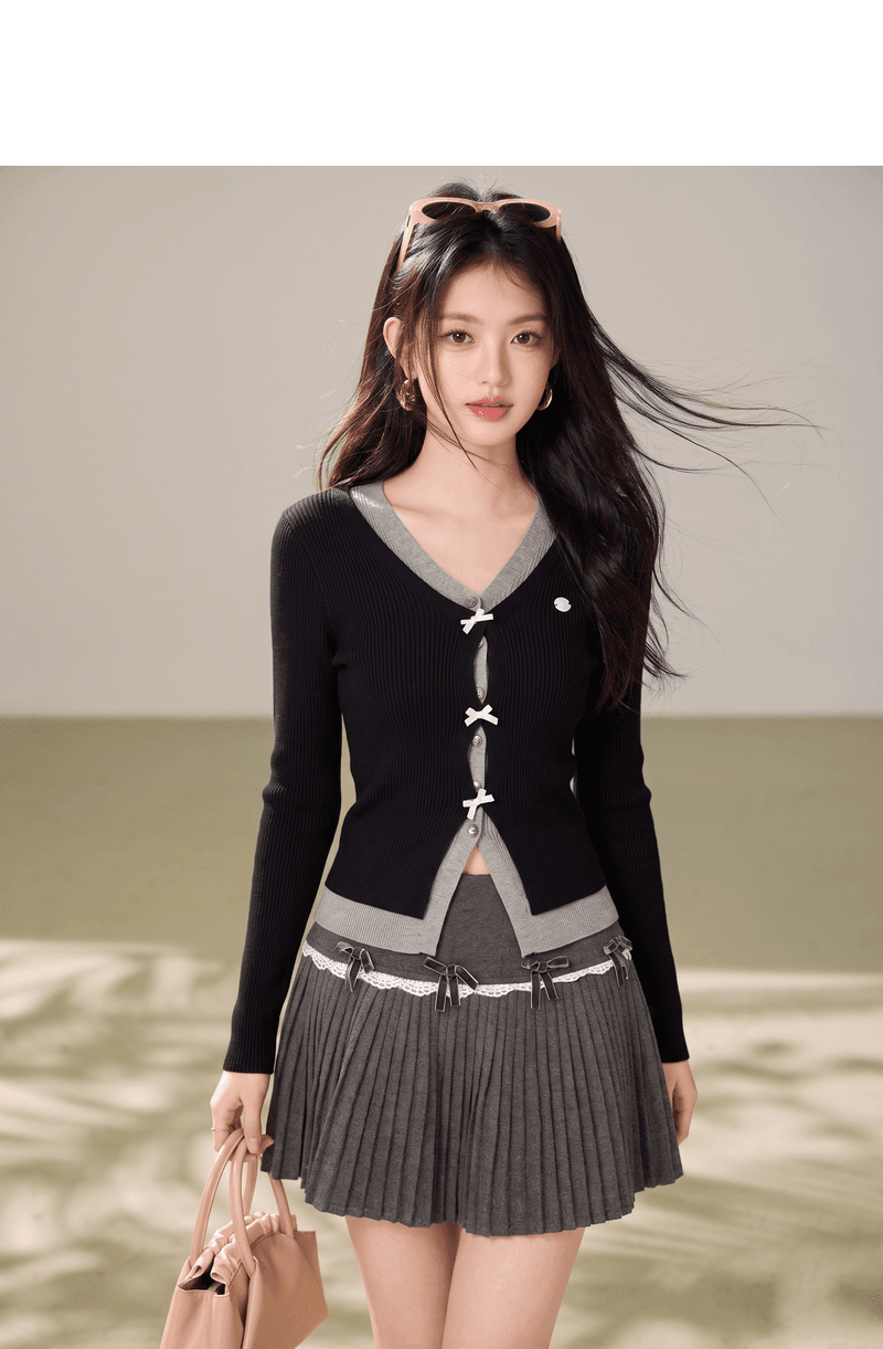 실사 배색 V넥 페이크 레이어드 긴팔 티셔츠 여성 2026 새로운 몸매 가꾸기 쇼트 스타일 허리 수축 인사이드 잡아라. 의류 상세 이미지 4