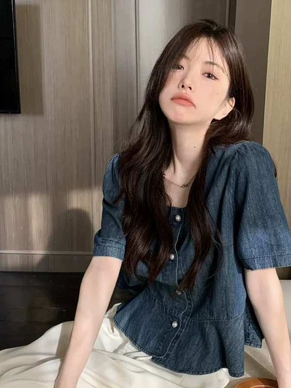 프랑스식 작은 대중 광장 칼라 거품 소매 데님 여성 셔츠 여름 2026 새로운 Chic 고급 센스 쇼트 스타일 맨위 트렌디 상세 이미지 1