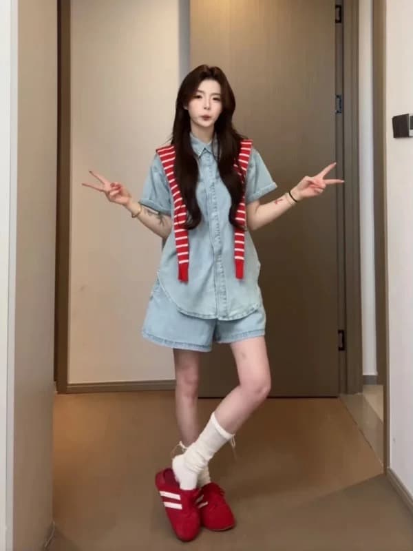 작은 키 착용 가져 가라. 전체 집합 인터넷 유명인 2026 여성 여름 새로운 디자인 센스 데님 얇은 셔츠 반바지 투피스 세트