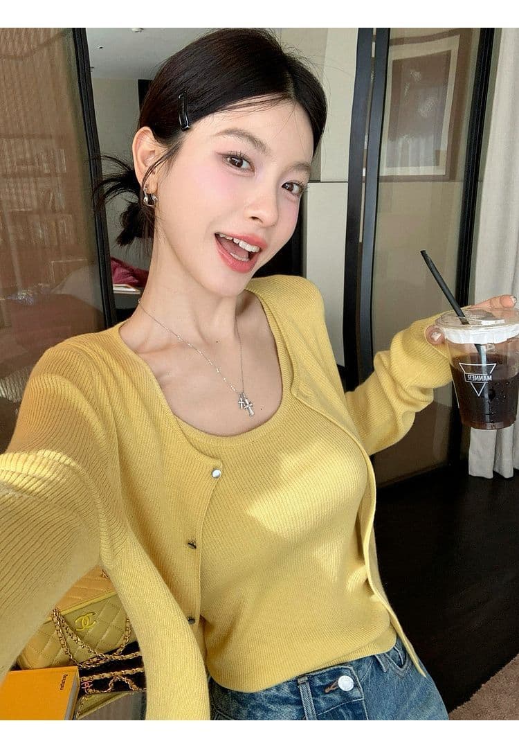 가을 새로운 2026 년 외국 가스 라운드 넥 자외선 차단 오픈 가디건 대 u 칼라 슬립 단색 다용도 쇼트 스타일 세트 여성 상세 이미지 4