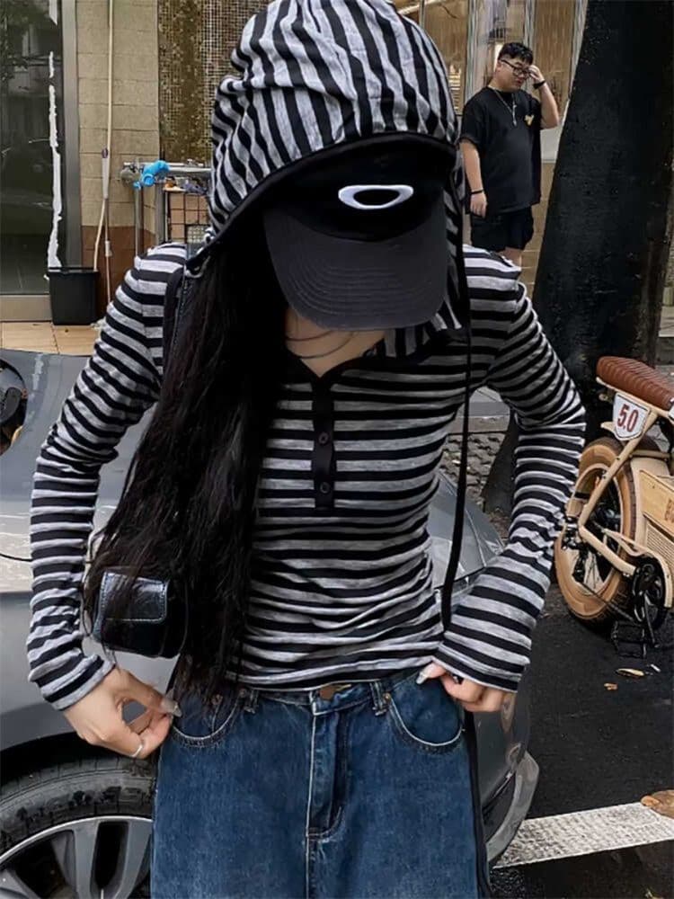 원본 원단 스트라이프 후드 긴팔 티셔츠 여성 조기 가을 마이크로 지방 mm 디자인 센스 작은 대중 몸매 가꾸기 슬림해 보이는 맨위