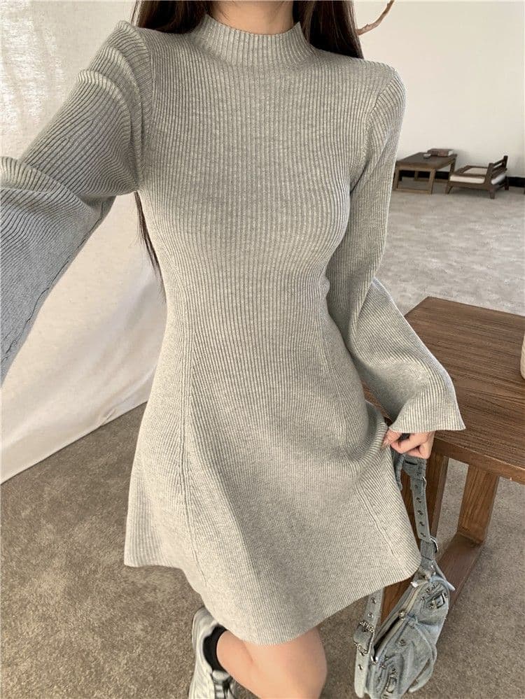 가을 한 부서 부드러운 나팔 긴팔 디자인 센스 드레스 달콤한 핫걸 몸매 가꾸기 슬림해 보이는 품격 니트 짧은 치마 상세 이미지 13