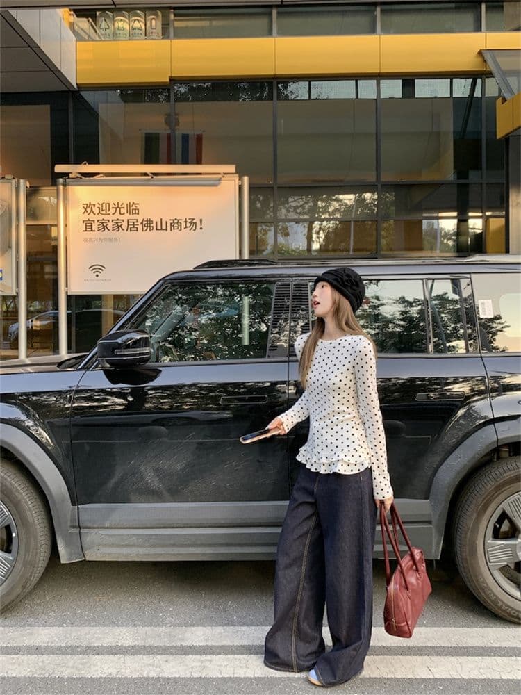 1 1 De 플러시 달콤한 스타일 화이트 도트 무늬 긴팔 티셔츠 여성 2026 가을 프릴 기본 셔츠 슬림해 보이는 인사이드 잡아라. 의류 상세 이미지 4