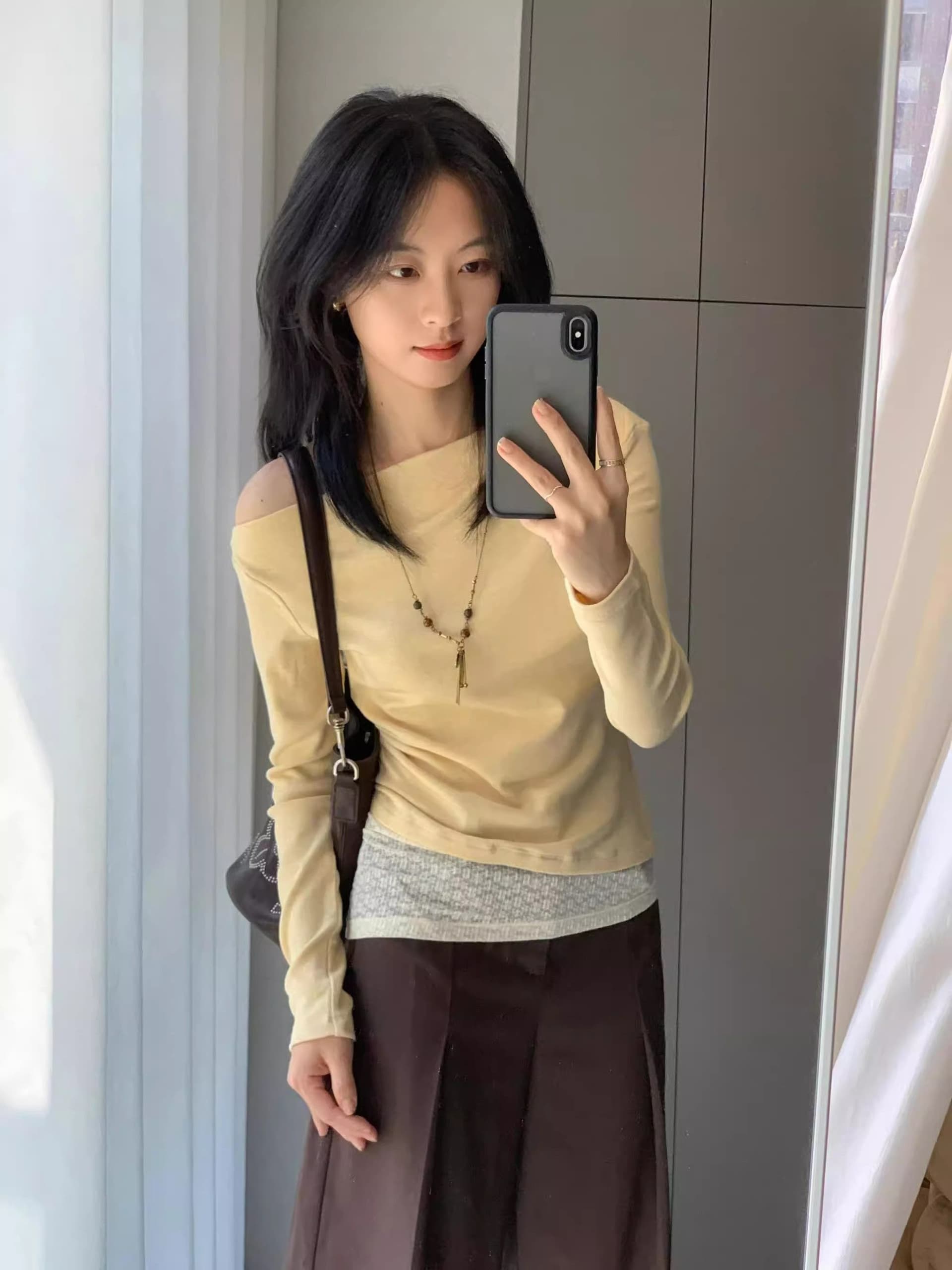 260 그램 사람들 면 모달 페이크 레이어드 비스듬한 어깨 레이스 조각 긴팔 티셔츠 몸매 가꾸기 작은 대중 오프숄더 맨위 상세 이미지 3