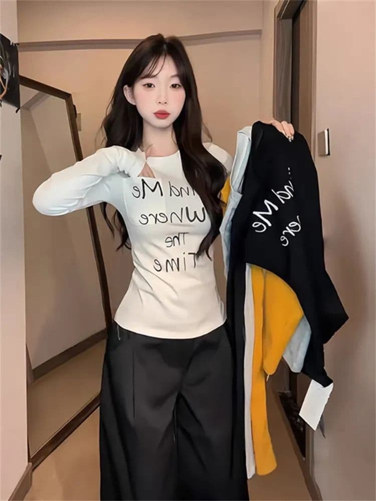1 1 De 플러시 아메리칸 핫걸 라운드 넥 알파벳 프린트 긴팔 티셔츠 여성 2026 가을 새로운 몸매 가꾸기 슬림해 보이는 맨위 이미지 4