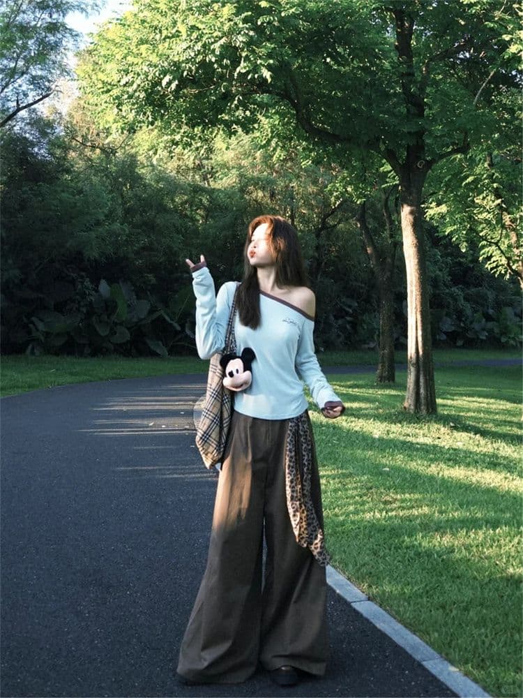 1 1 모달 한 부서 핫걸 바람 비스듬한 칼라 오프숄더 긴팔 티셔츠 여성 가을 몸매 가꾸기 슬림해 보이는 캐주얼 다용도 맨위 상세 이미지 3