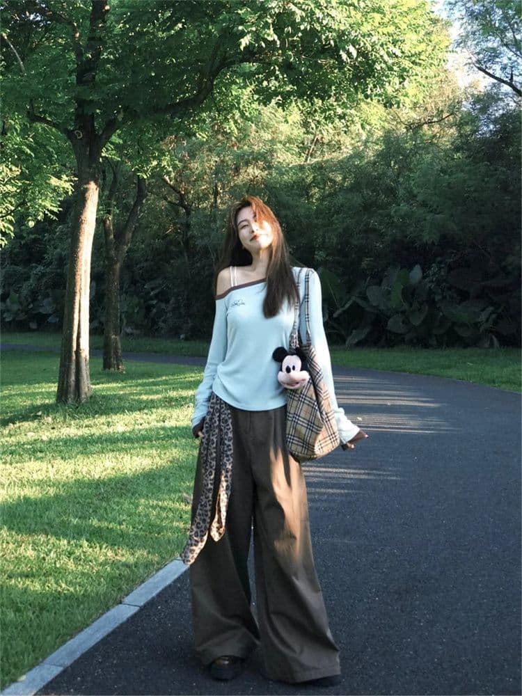 1 1 모달 한 부서 핫걸 바람 비스듬한 칼라 오프숄더 긴팔 티셔츠 여성 가을 몸매 가꾸기 슬림해 보이는 캐주얼 다용도 맨위 상세 이미지 5