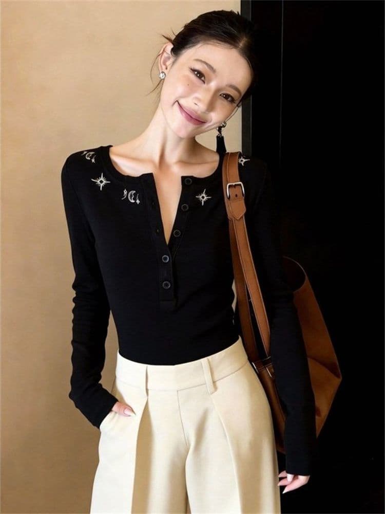 원본 원단 한국 스타일 패션 디자인 센스 검정색 맨위 여성 레저 몸매 가꾸기 슬림해 보이는 V넥 맨위 다용도 작은 대중 상세 이미지 7