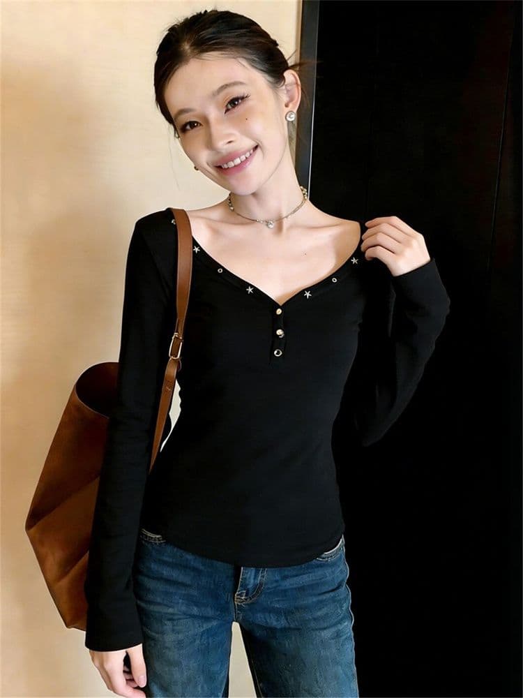 원본 원단 한 부서 징 검정색 V넥 인사이드 가져 가라. 긴팔 티셔츠 여성 봄 핫걸 몸매 가꾸기 기본 셔츠 맨위 여성 이미지 2