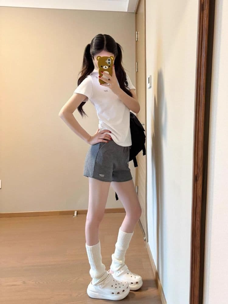 아메리칸 레트로 캐주얼 운동복 세트 여성 여름 달콤한 매운맛 긍정적 인 어깨 화이트 POLO 셔츠 반팔 반바지 투피스 세트 상세 이미지 1