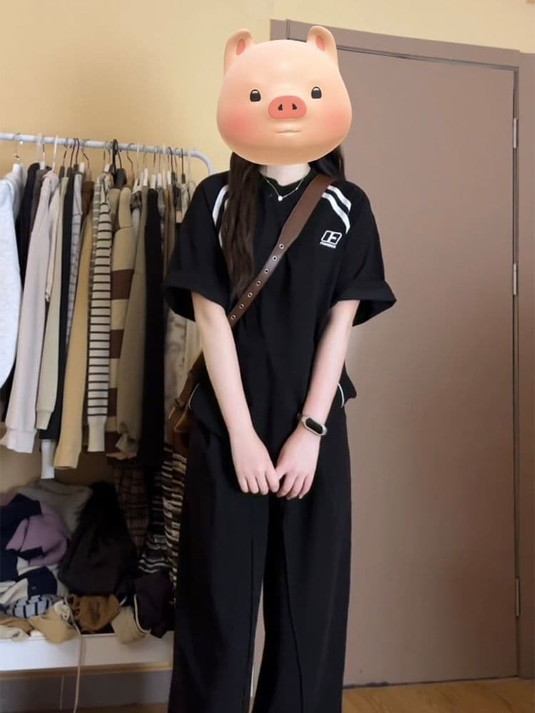 여름 새로운 아메리칸 품격 캐주얼 스포츠 슈트 여성 레트로 패션 검정색 라운드 넥 반팔 긴 바지 투피스 세트 상세 이미지 5