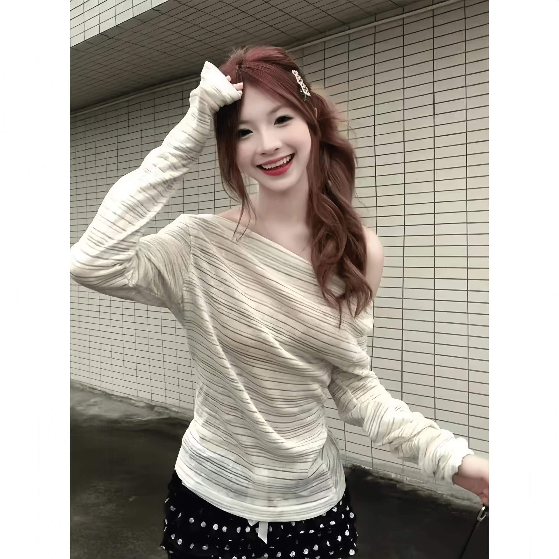 원본 은 실크 천 사이즈 충분히 추가 핏 스타일 충분하다. 루즈핏 슬림해 보이는 비스듬한 어깨 스트라이프 자외선 차단 블라우스 상세 이미지 5