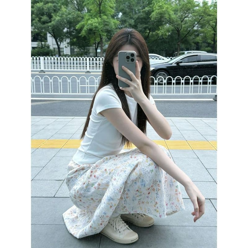 소녀 달콤함 캐주얼 스포츠 슈트 여성 여름 미니멀리즘 긍정적 인 어깨 반팔 티셔츠 꽃무늬 반신 롱 스커트 투피스 세트 이미지 5