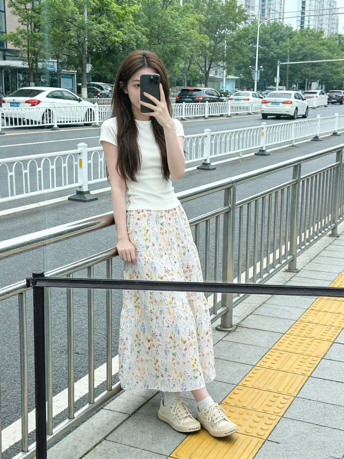 소녀 달콤함 캐주얼 스포츠 슈트 여성 여름 미니멀리즘 긍정적 인 어깨 반팔 티셔츠 꽃무늬 반신 롱 스커트 투피스 세트 상세 이미지 2