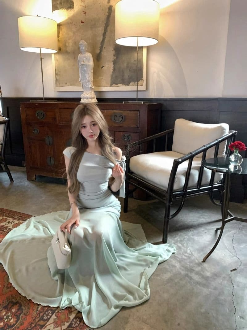 2026 새로운 프랑스식 녹색 오프숄더 오프숄더 니트 드레스 아이들 해변가 휴가 허리 수축 품격 롱 스커트 상세 이미지 8