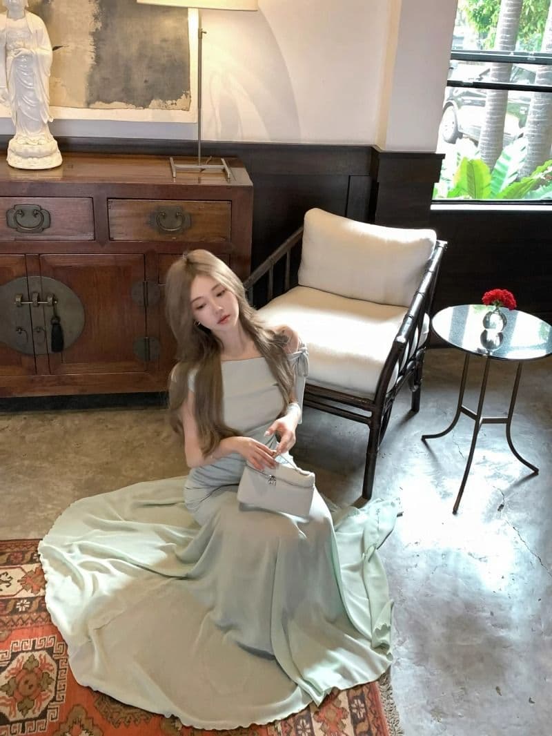 2026 새로운 프랑스식 녹색 오프숄더 오프숄더 니트 드레스 아이들 해변가 휴가 허리 수축 품격 롱 스커트 상세 이미지 10