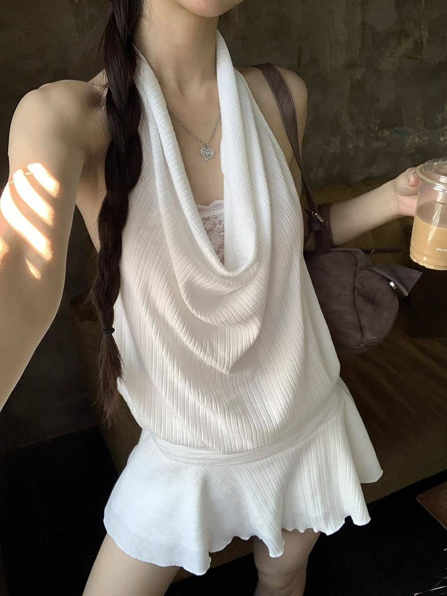 화이트 여성 드레스 여름 2026 새로운 행침 목 슬립 프랑스식 작은 키 고급 센스 슬림해 보이는 타이트 스커트 짧은 치마