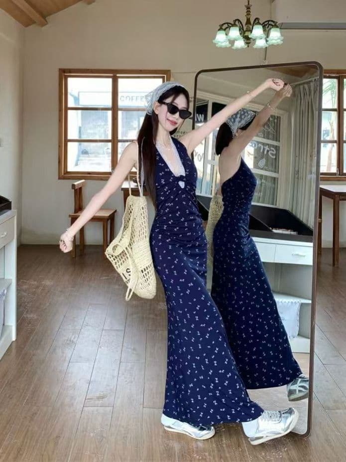 순수한 욕망 핫걸 백리스 꽃무늬 행침 목 여성 드레스 여름 새로운 허리 수축 슬림해 보이는 레이스 조각 타이트 스커트 롱 스커트 이미지 4