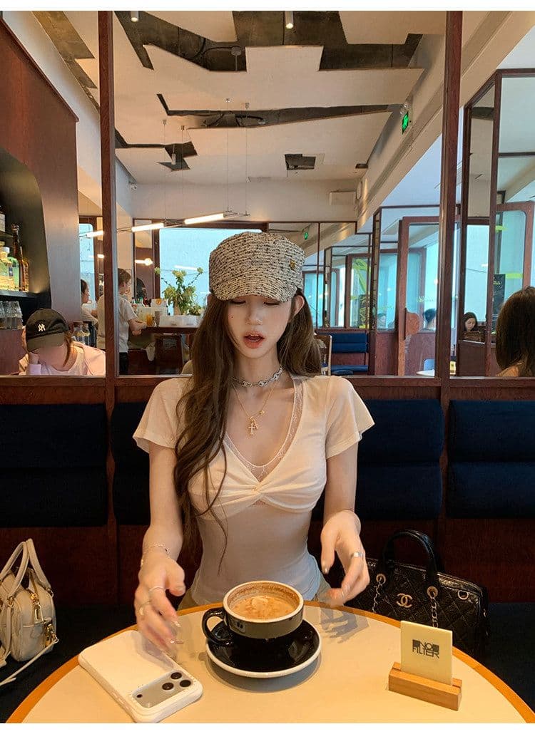 원본 원단 검정색 V넥 페이크 레이어드 반팔 레이스 비틀림 반팔 티셔츠 여성 몸매 가꾸기 슬림해 보이는 맨위 상세 이미지 16