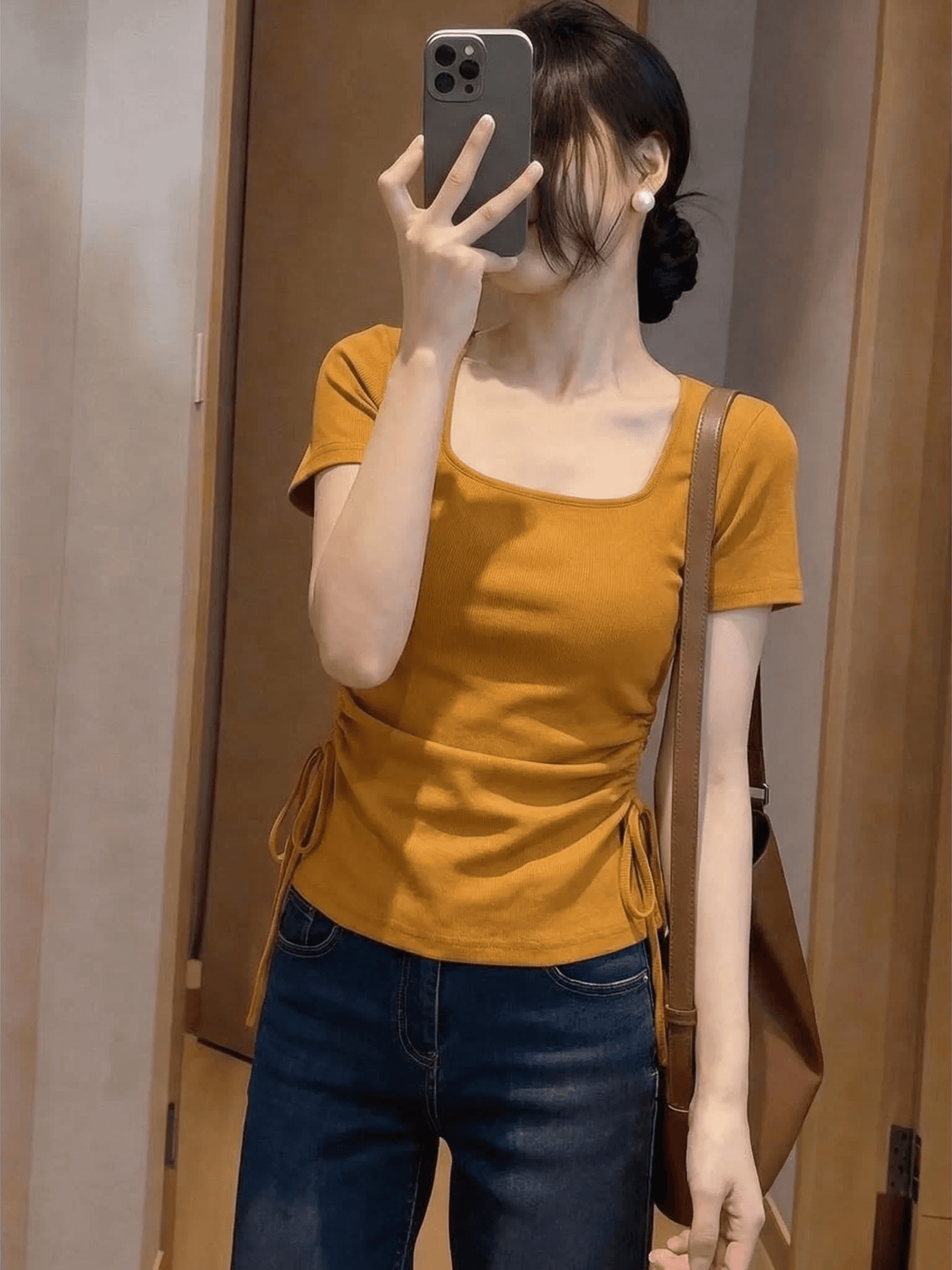 호박 주황색 광장 칼라 긍정적 인 어깨 반팔 티셔츠 여성 2026 새로운 여름 펌프 로프 허리 수축 슬림해 보이는 맨위 이미지 2