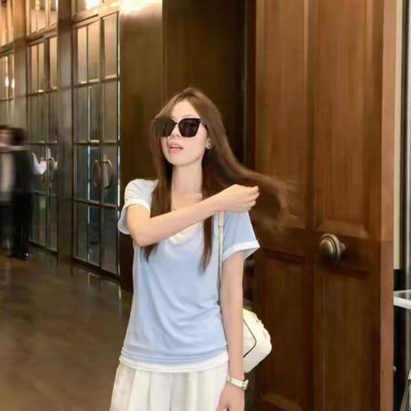 160 그램 눈꽃 순면 하늘색 라운드 넥 디자인 센스 페이크 레이어드 반팔 티셔츠 여성 여름 새로운 이미지 4