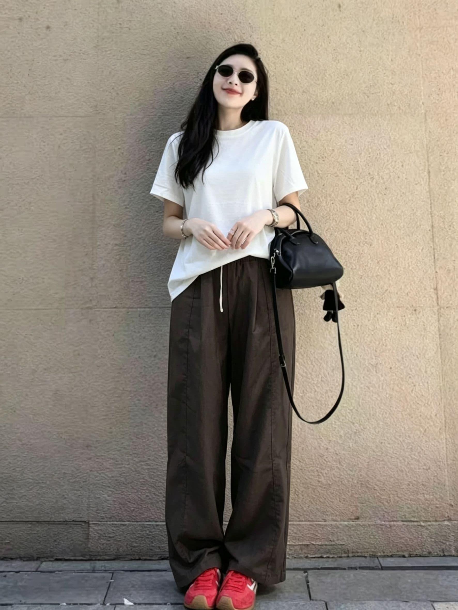 여름 ootd 착용 가져 가라. 세트 한국 스타일 연령 감소 루즈핏 화이트 반팔 티셔츠 캐주얼 슬림해 보이는 와이드 레그 팬츠 투피스 세트 상세 이미지 1