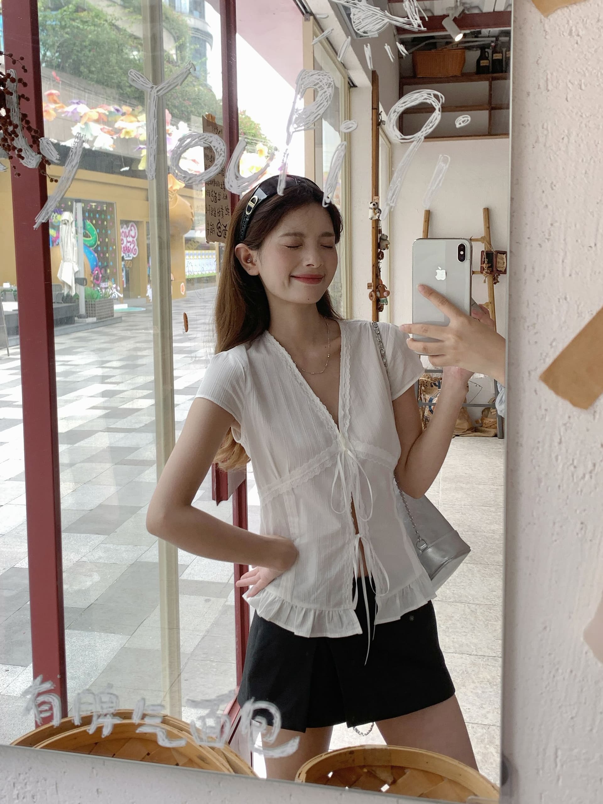 원본 원단 레이스 레이스 몸매 가꾸기 V넥 허리 수축 반팔 흰 셔츠 레이스업 디자인 센스 아메리칸 핫걸 맨위 상세 이미지 4