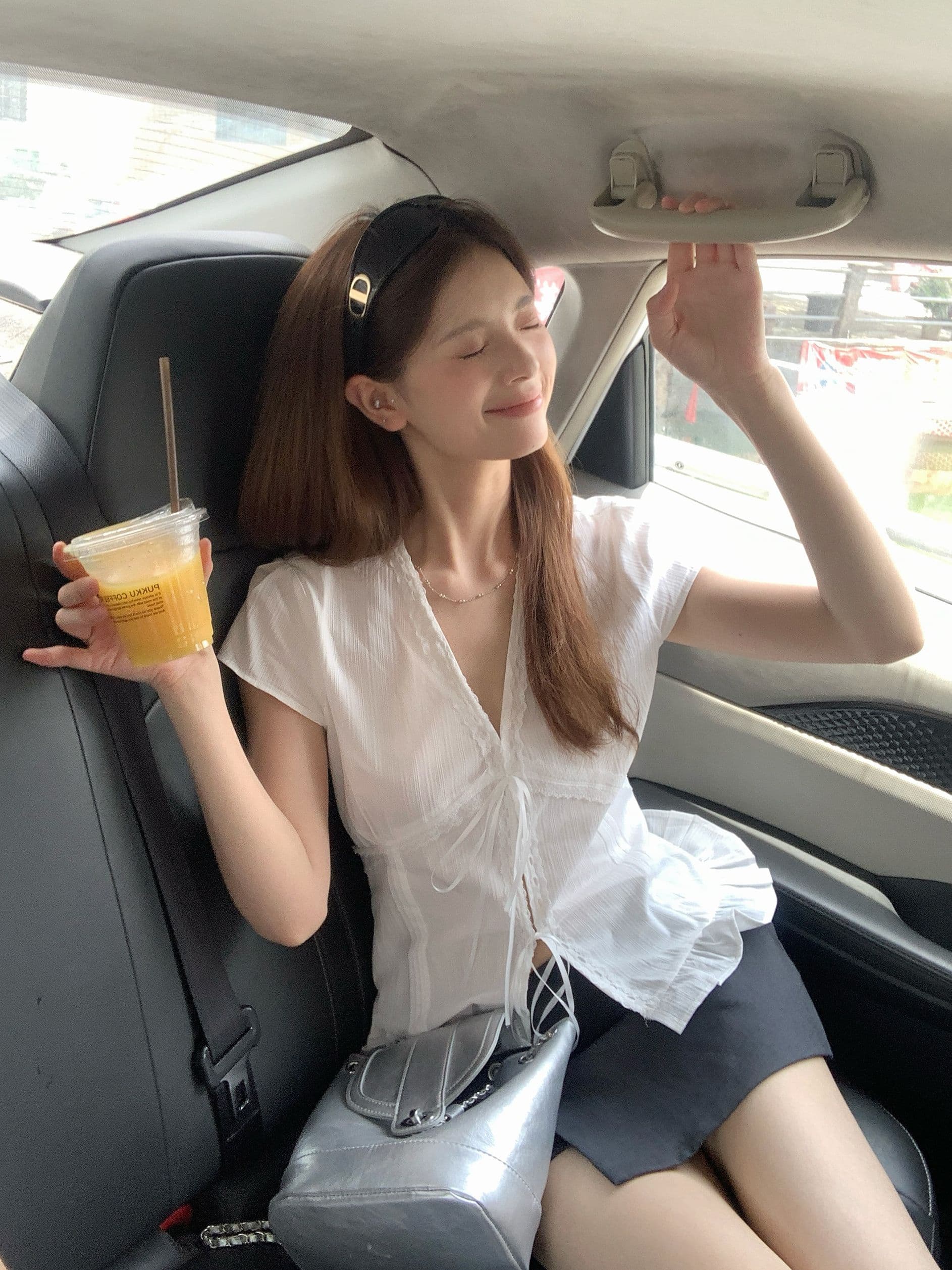 원본 원단 레이스 레이스 몸매 가꾸기 V넥 허리 수축 반팔 흰 셔츠 레이스업 디자인 센스 아메리칸 핫걸 맨위 상세 이미지 25