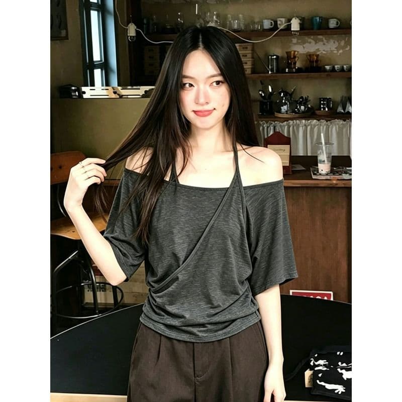 원본 품질 회색 페이크 레이어드 오프숄더 행침 목 반팔 티셔츠 여성 여름 핀치 Pleat 허리 수축 맨위