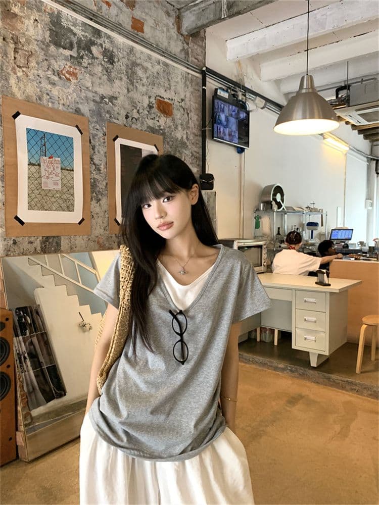1 1 모달 한 부서 디자인 센스 페이크 레이어드 배색 패치워크 V넥 반팔 티셔츠 여성 Z아 어깨 루즈핏 맨위 상세 이미지 2