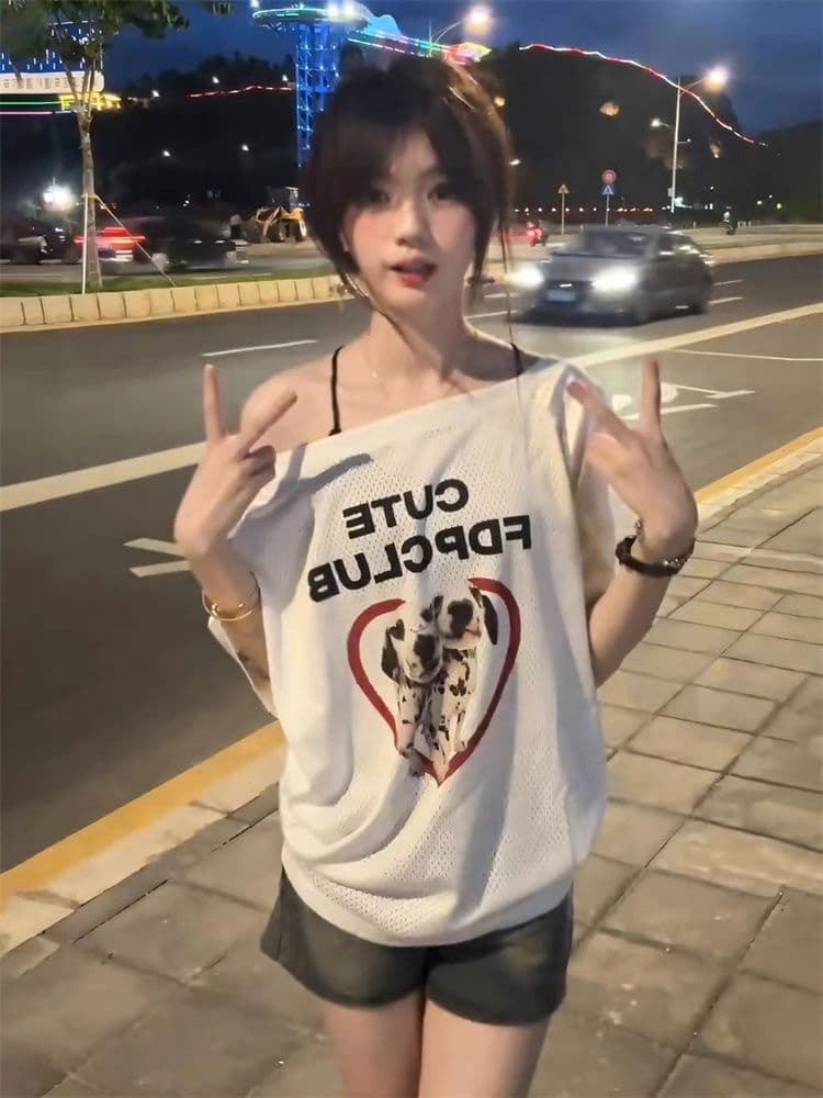 원본 원단 하트 강아지 핫걸 비스듬한 어깨 반팔 티셔츠 여성 여름 오프숄더 메쉬 패치워크 맨위 저지 이미지 4