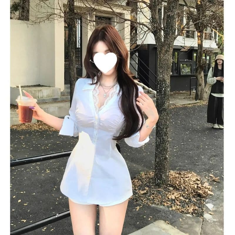 거룩한 화이트 드레스 순수한 욕망 핫걸 레이스 측면 패치워크 여성 셔츠 몸매 가꾸기 품격 고급 센스 맨위 셔츠 이미지 3