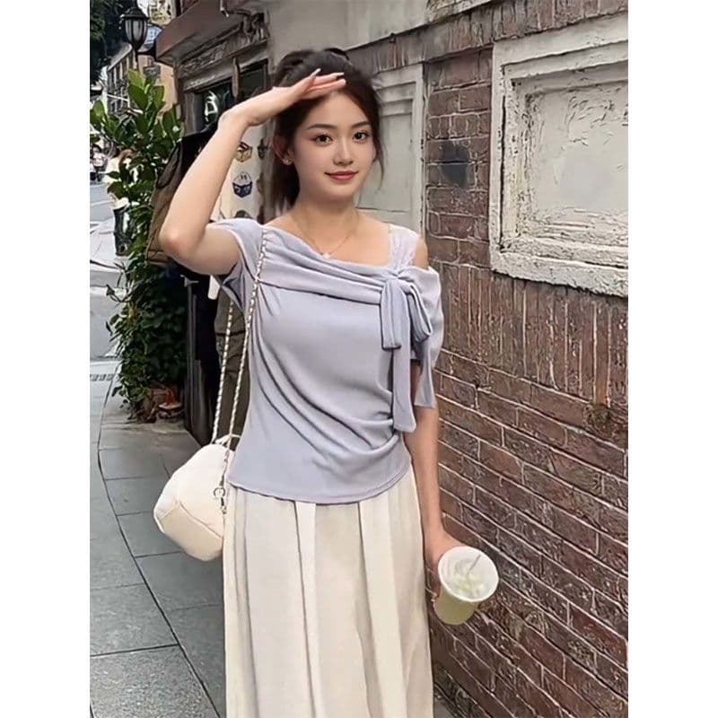 순수한 욕망 바람 오프숄더 비스듬한 어깨 반팔 티셔츠 여성 여름 새로운 오프숄더 디자인 센스 작은 대중 슬림해 보이는 맨위