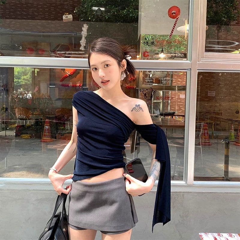 핫걸 불규칙 비스듬한 어깨 반팔 티셔츠 여성 여름 새로운 오프숄더 디자인 센스 리본 몸매 가꾸기 짧은 맨위 상세 이미지 2