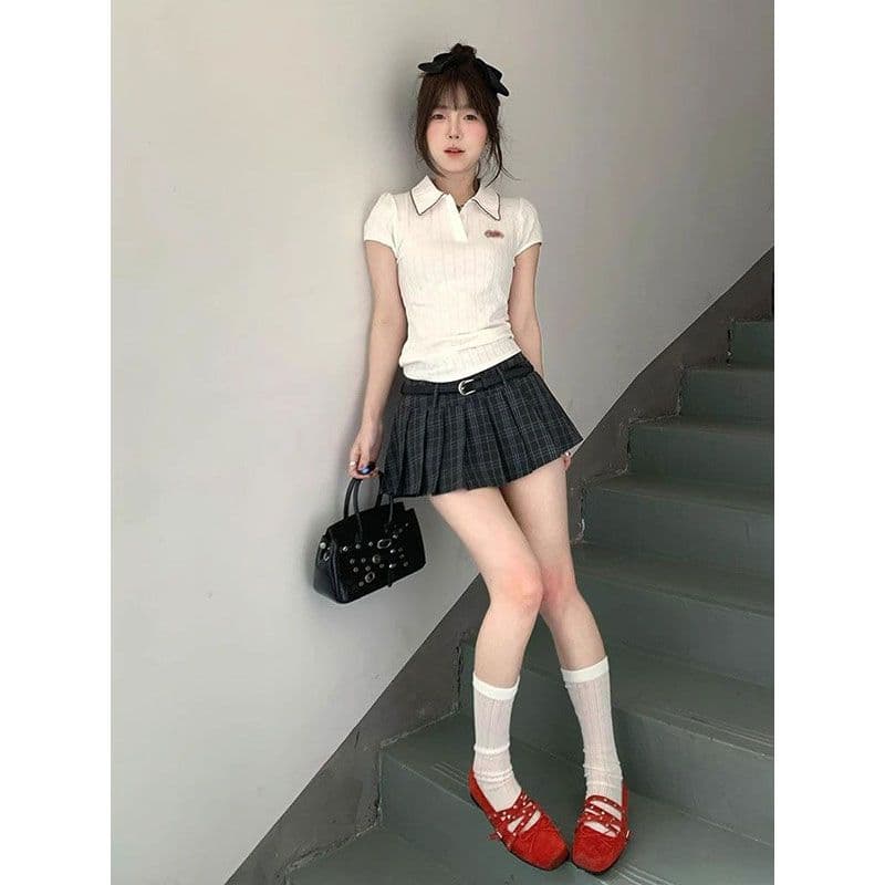 화이트 V넥 레이스업 리본 반팔 셔츠 티셔츠 여성 여름 새로운 꼬집기 허리 작은 셔츠 학원 스타일 쇼트 스타일 맨위 이미지 2