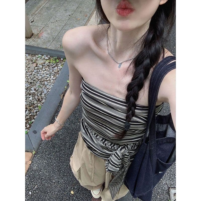 원본 품질 아메리칸 핫걸 섹시함 스트라이프 튜브탑 조끼 여성 여름 새로운 몸매 가꾸기 쇼트 스타일 맨위