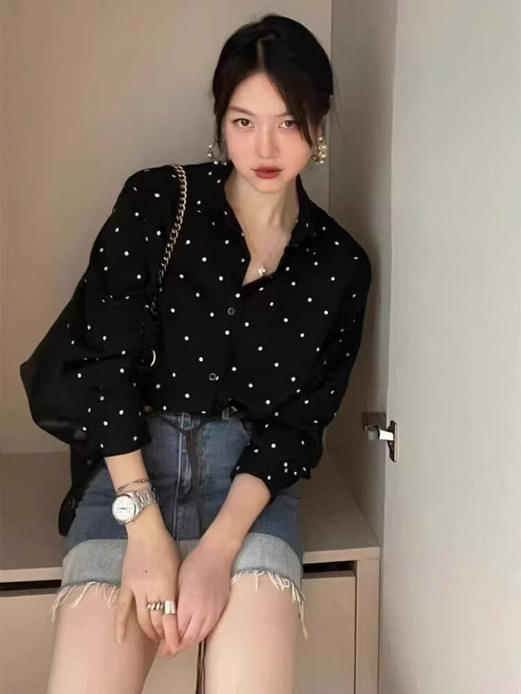 프랑스식 검정색 도트 무늬 여성 셔츠 가을 겨울철 작은 키 긴팔 셔츠 루즈핏 캐주얼 디자인 센스 작은 대중 맨위 상세 이미지 3