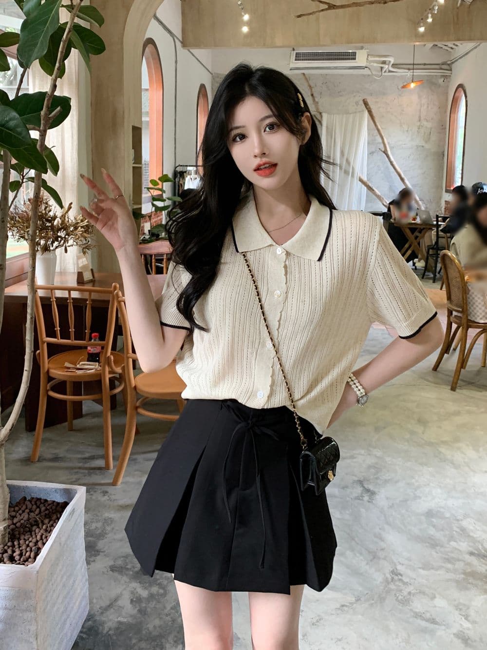 홀로우 아웃 반팔 니트 스웨터 여성 2026 년 새로운 한 부서 Chic 디자인 센스 얼음 실크 쇼트 스타일 얇은 스타일 맨위 티셔츠 이미지 2