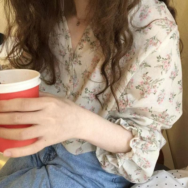 귀신 소녀 부서 신선함 꽃무늬 여성 셔츠 봄 드레스 품격 미니멀리즘 V넥 나팔 소매 쇄골 맨위