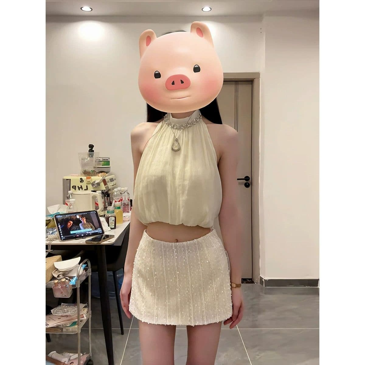 여름 새로운 행침 목 스와로브스키 민소매 맨위 여성 슬림해 보이는 다용도 로우 웨이스트 반신 스커트 투피스 슈트 이미지 4