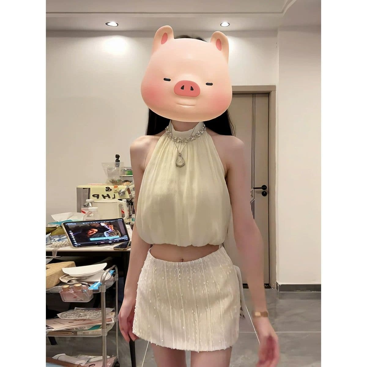 여름 새로운 행침 목 스와로브스키 민소매 맨위 여성 슬림해 보이는 다용도 로우 웨이스트 반신 스커트 투피스 슈트 상세 이미지 5