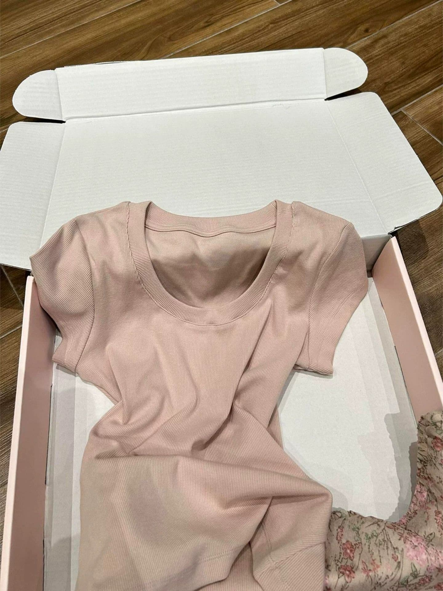 핑크색 꽃무늬 쉬폰 반신 스커트 여성 여름 여성 라운드 넥 반팔 꽃무늬 반신 스커트 투피스 세트 패션 세트 이미지 4