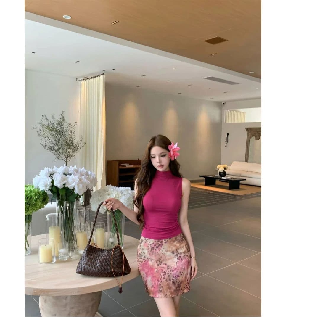 작은 키 휴가 바람 로즈 레드 반하이넥 민소매 조끼 맨위 레오파드 무늬 반신 스커트 여성 여름 투피스 세트 이미지 2