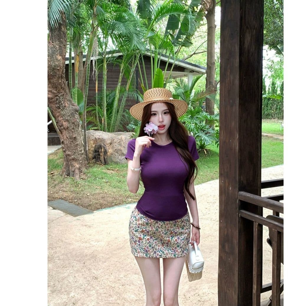 작은 키 한 부서 몸매 가꾸기 디스플레이 몸 세트 여성 여름 보라색 티셔츠 꽃무늬 반신 스커트 투피스 세트 쇼트 스타일 이미지 4