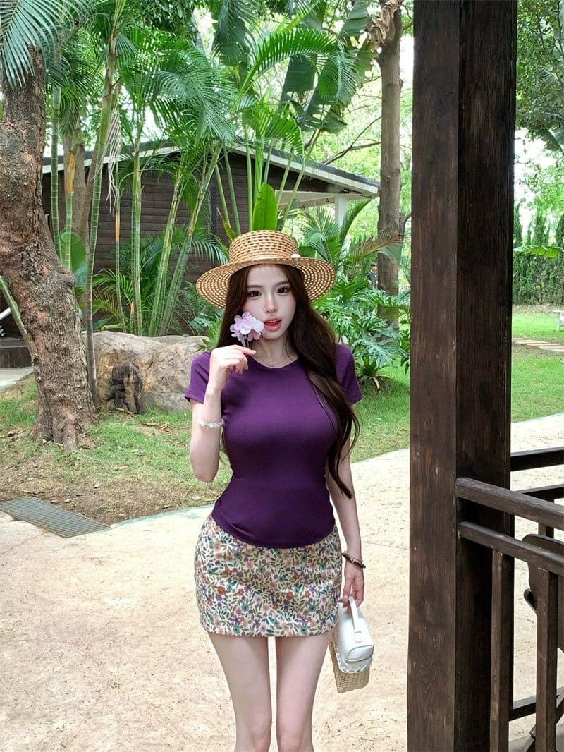 작은 키 한 부서 몸매 가꾸기 디스플레이 몸 세트 여성 여름 보라색 티셔츠 꽃무늬 반신 스커트 투피스 세트 쇼트 스타일 상세 이미지 4