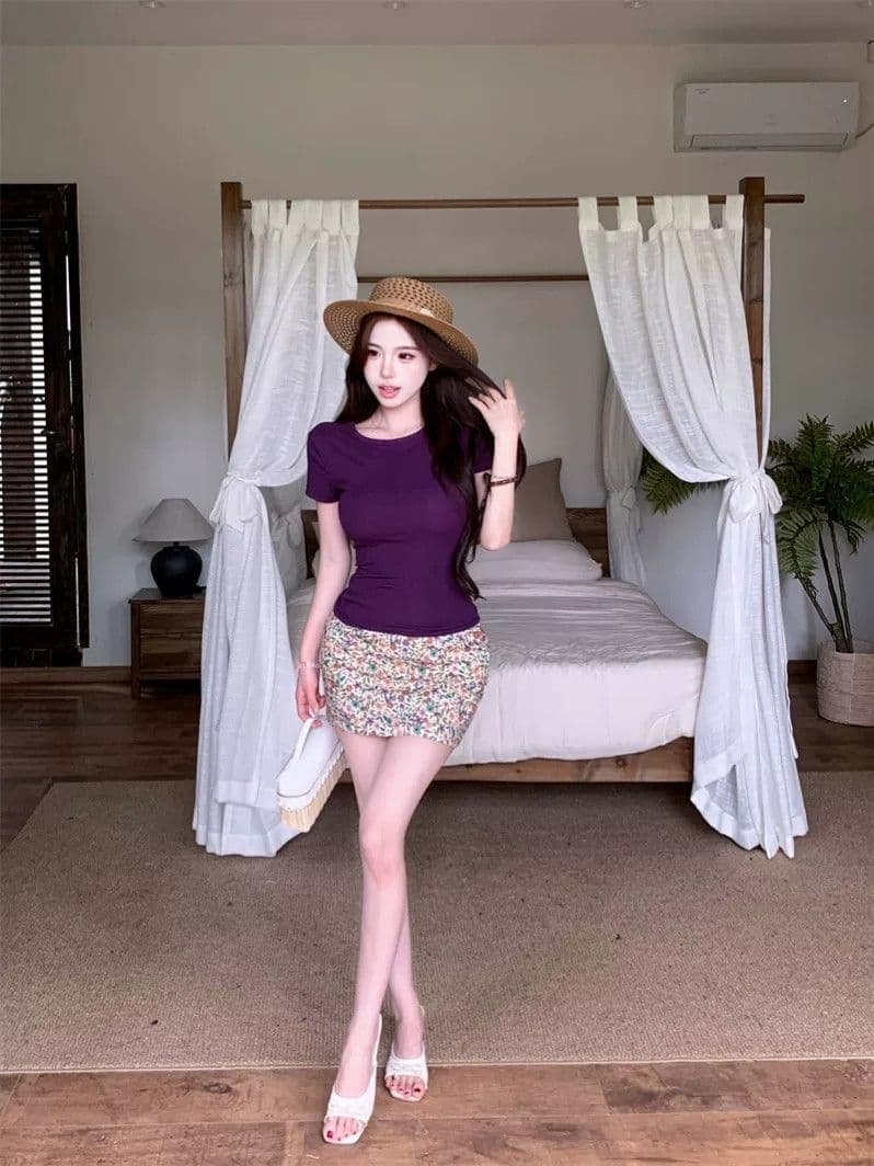 작은 키 한 부서 몸매 가꾸기 디스플레이 몸 세트 여성 여름 보라색 티셔츠 꽃무늬 반신 스커트 투피스 세트 쇼트 스타일 상세 이미지 5