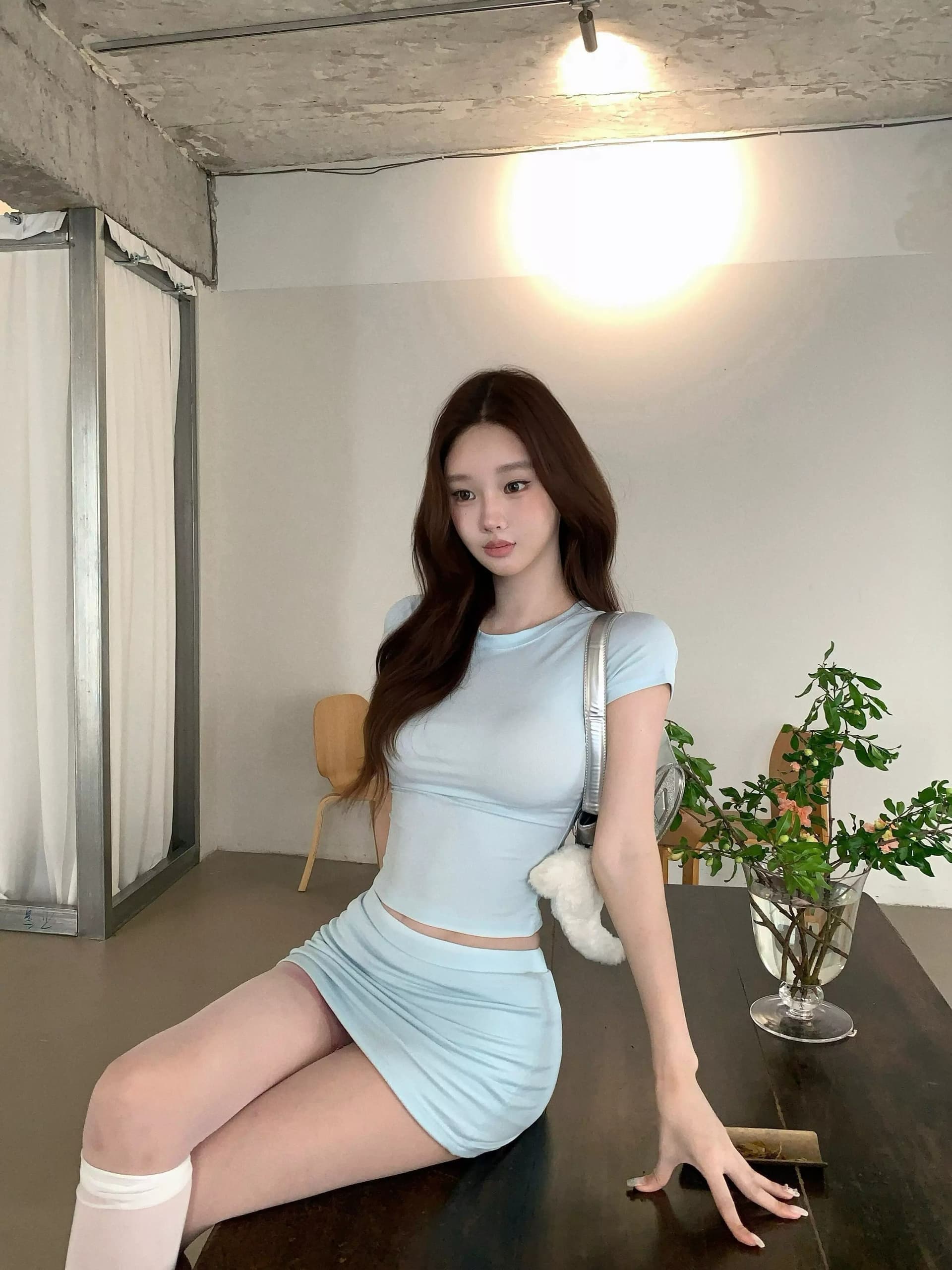 아메리칸 핫걸 품격 캐주얼 착용 가져 가라. 물 파란색 분위기 센스 라운드 넥 반팔 슬림해 보이는 타이트 스커트 반신 스커트 투피스 세트