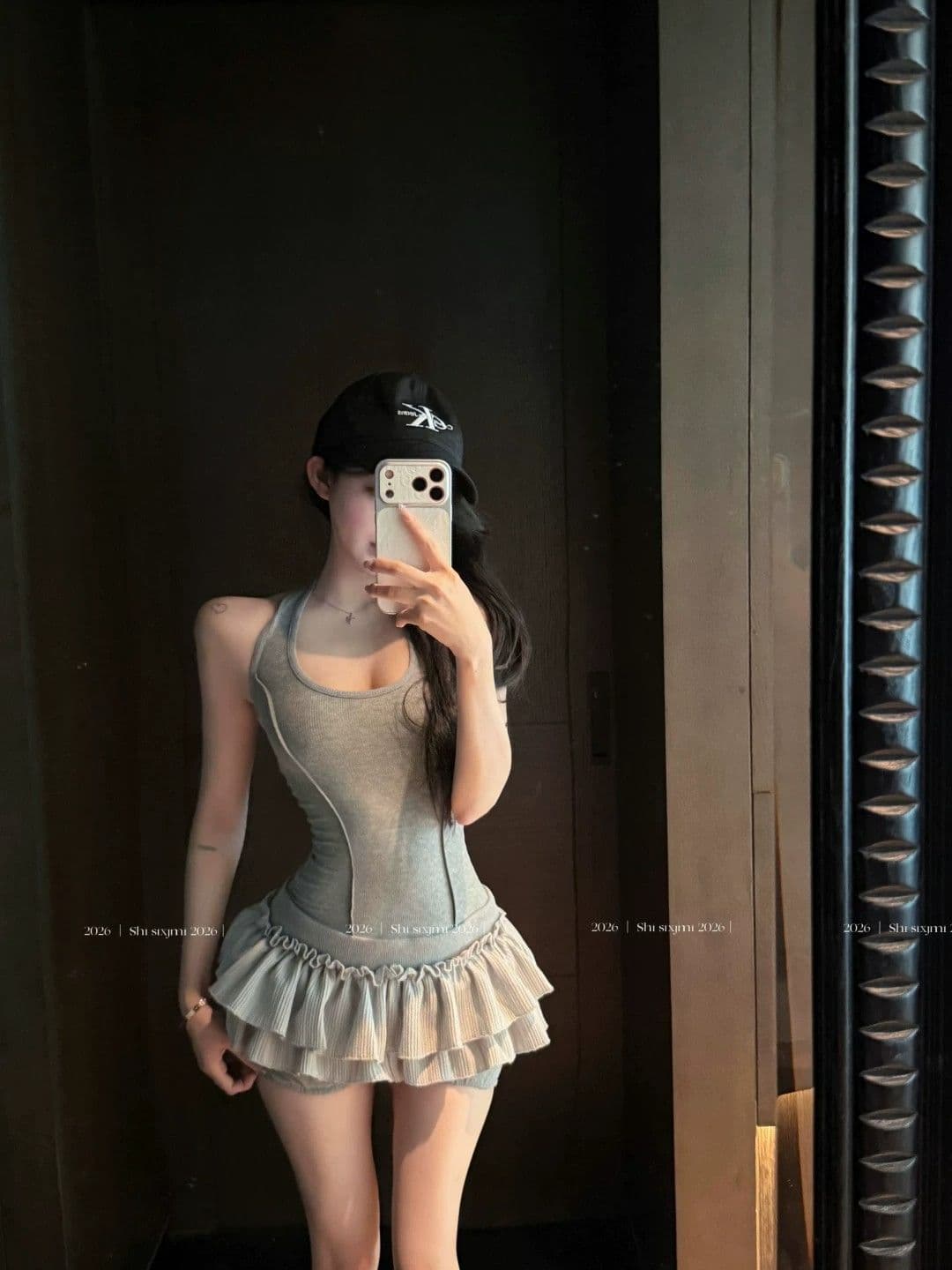 섹시함 핫걸 백리스 민소매 행침 목 여성 드레스 여름 허리 수축 몸매 가꾸기 케이크 치마 품격 슬림해 보이는 미니 스커트 상세 이미지 2
