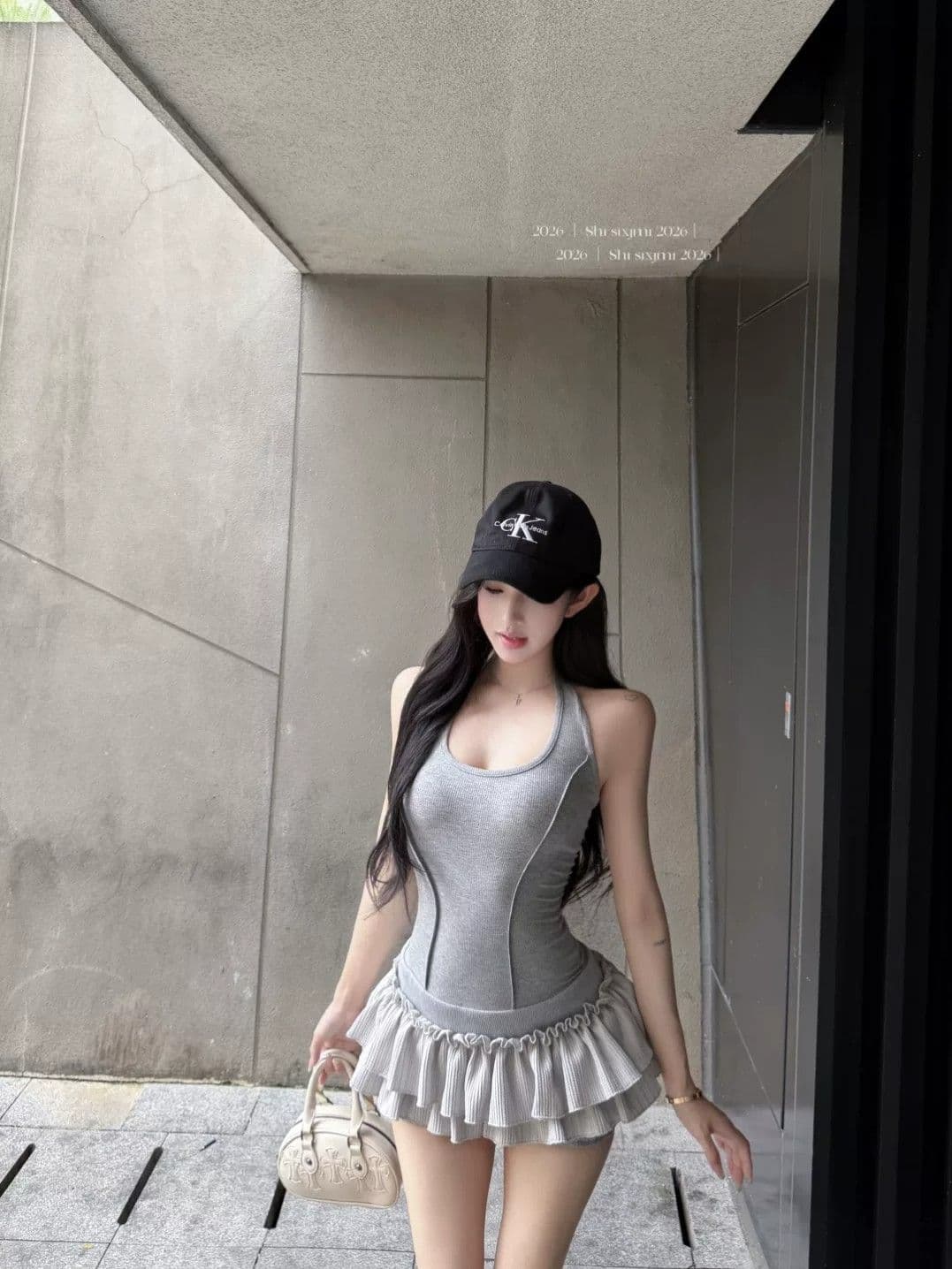 섹시함 핫걸 백리스 민소매 행침 목 여성 드레스 여름 허리 수축 몸매 가꾸기 케이크 치마 품격 슬림해 보이는 미니 스커트 상세 이미지 5