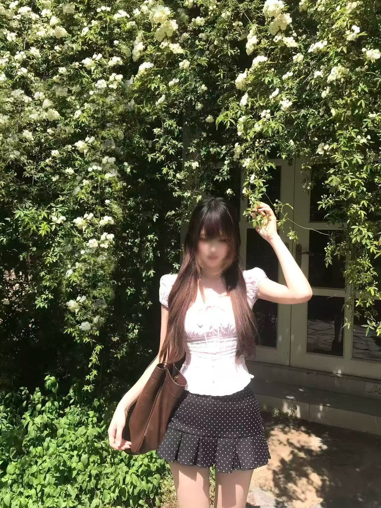 프랑스식 순수한 욕망 핫걸 착용 가져 가라. 핑크색 거품 소매 나비 매듭 레이스 셔츠 검정색 도트 무늬 반신 스커트 투피스 세트 상세 이미지 4